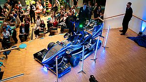Der neue Rennwagen des Running Snail Racing Teams der OTH Amberg-Weiden ist vor allem auf Gewichtsreduktion, maximale Effizienz, Ausdauer und autonomes Fahren ausgelegt